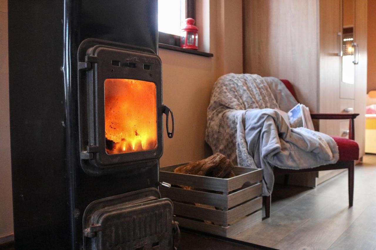 Guest House Studio Apartman Marina - With Jacuzzi, Free Parking, Pet Friendly Karlovac Buitenkant foto